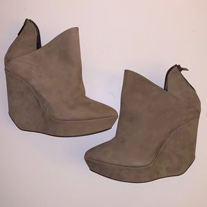Vero Cuoio Dusica Sacks Italian Leather Booties